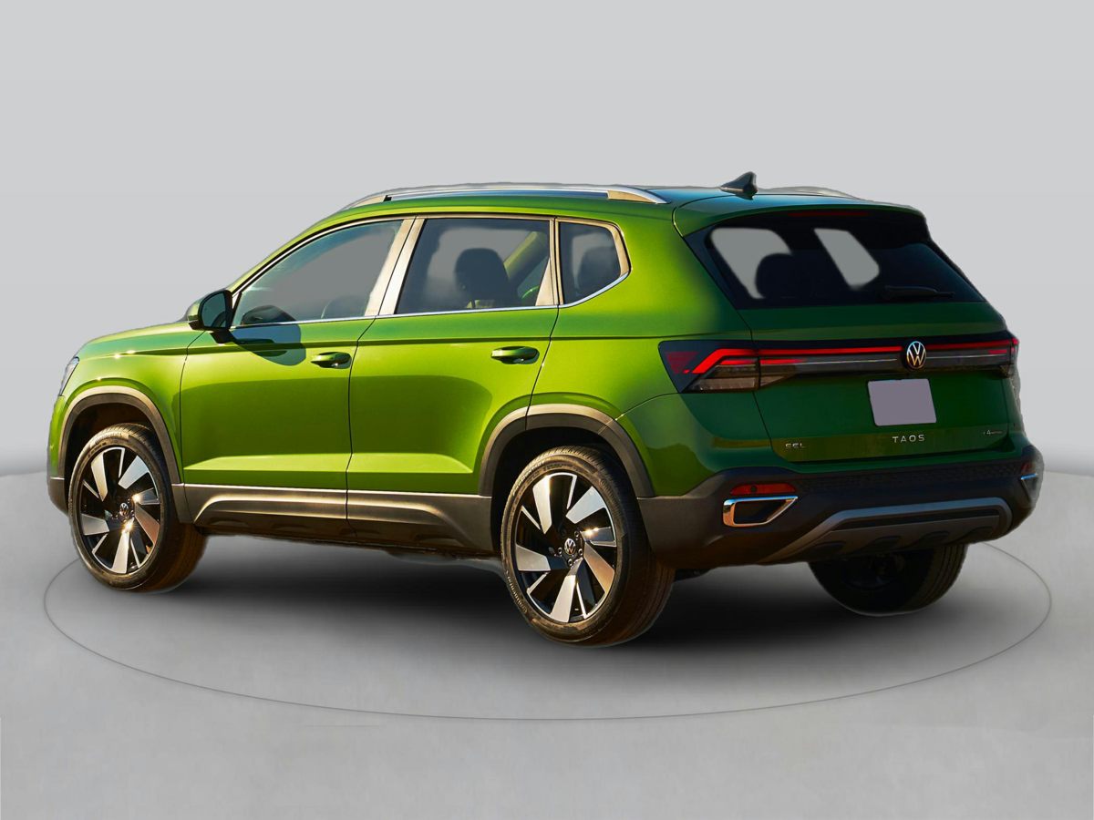 2025 Volkswagen Taos SE photo 2