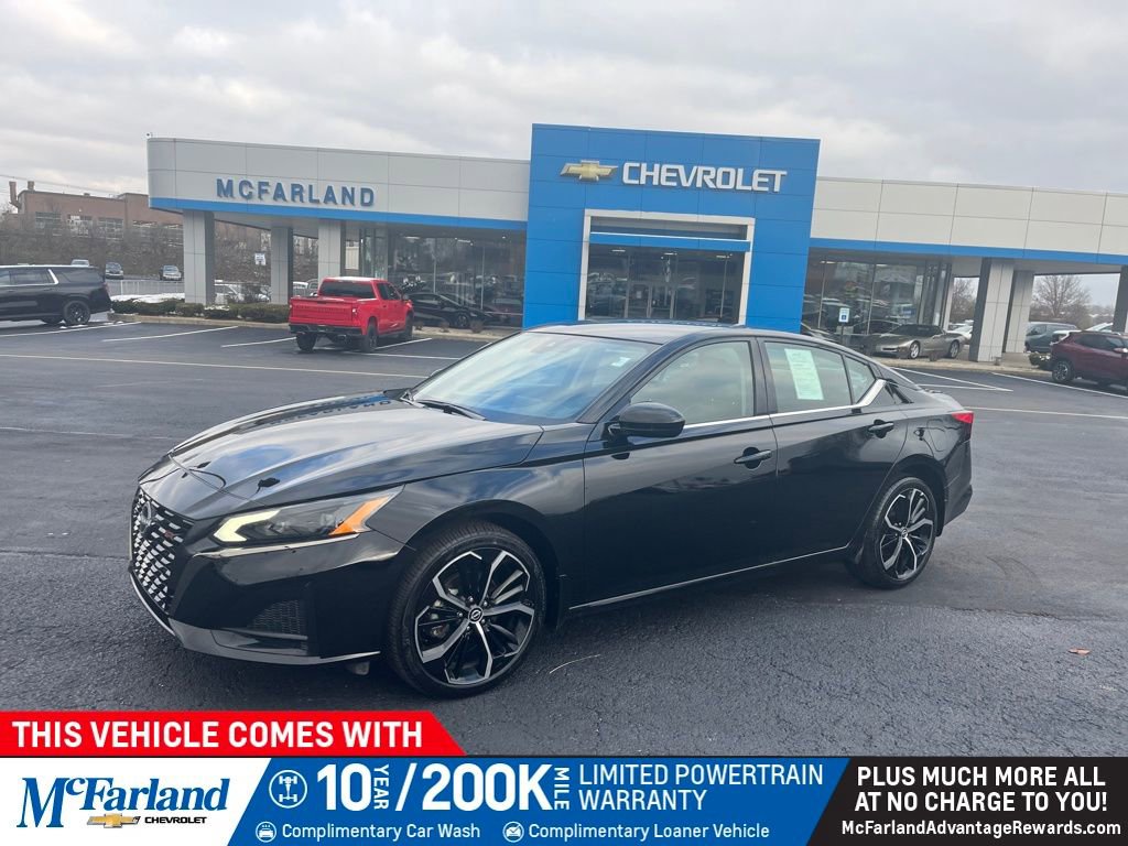 2025 Nissan Altima SR's photo