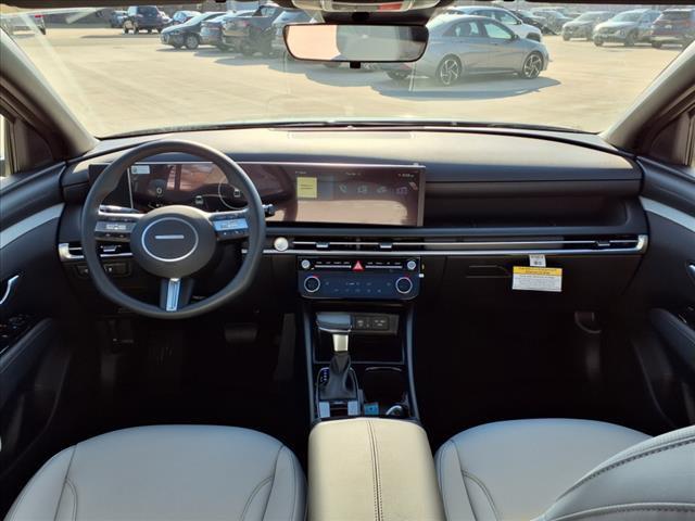 2025 Hyundai Santa Cruz SEL Activity photo 4