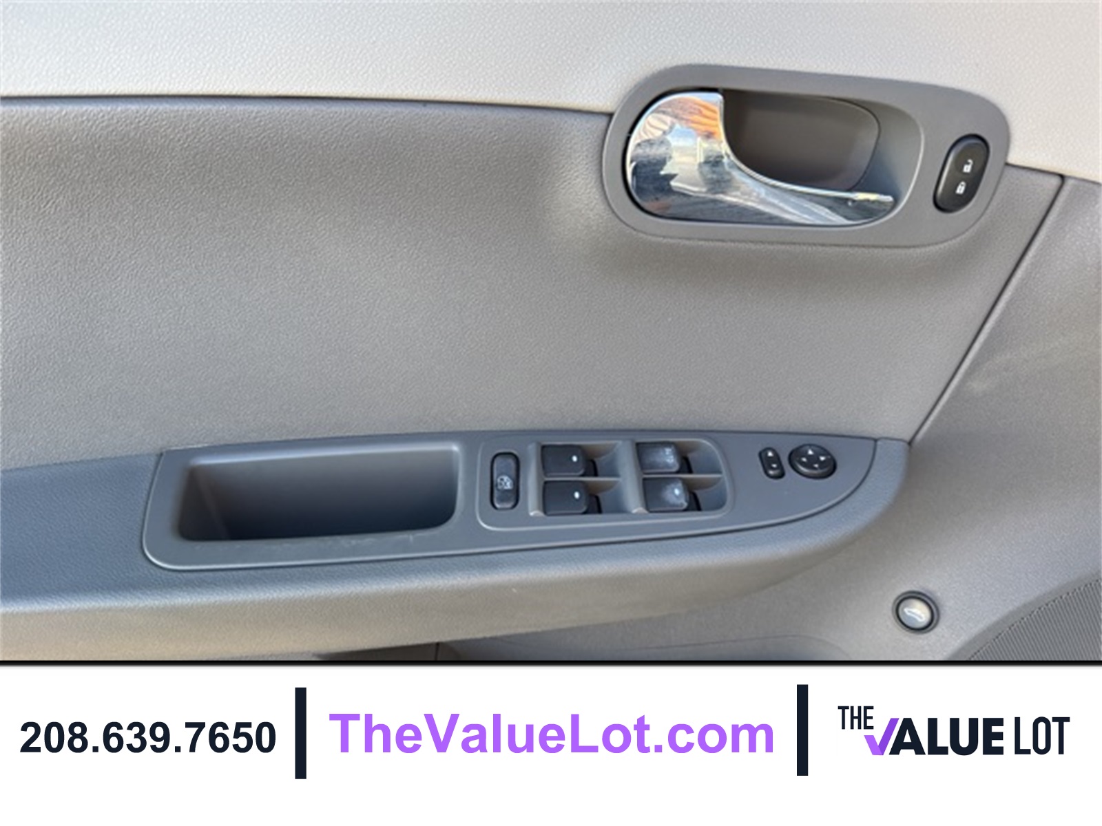 2011 Chevrolet Malibu 1LT photo 18
