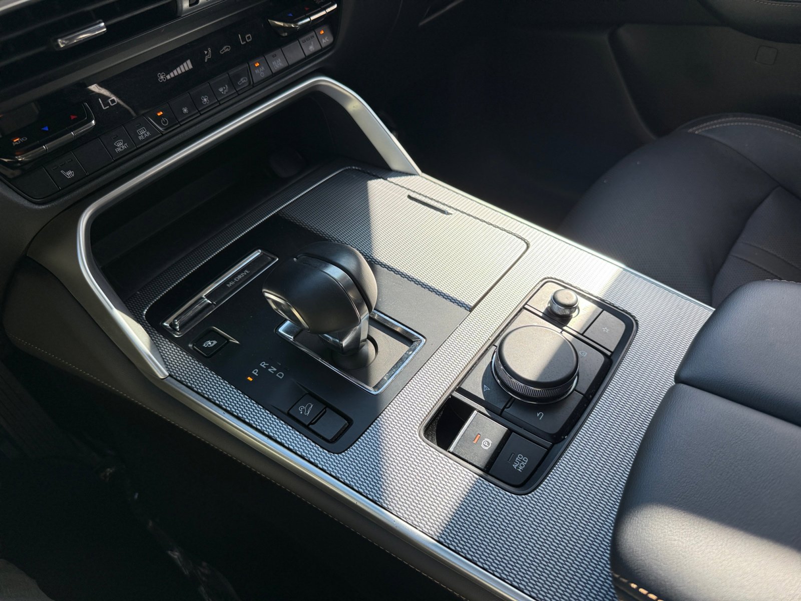 2024 Mazda CX-90 Preferred photo 13