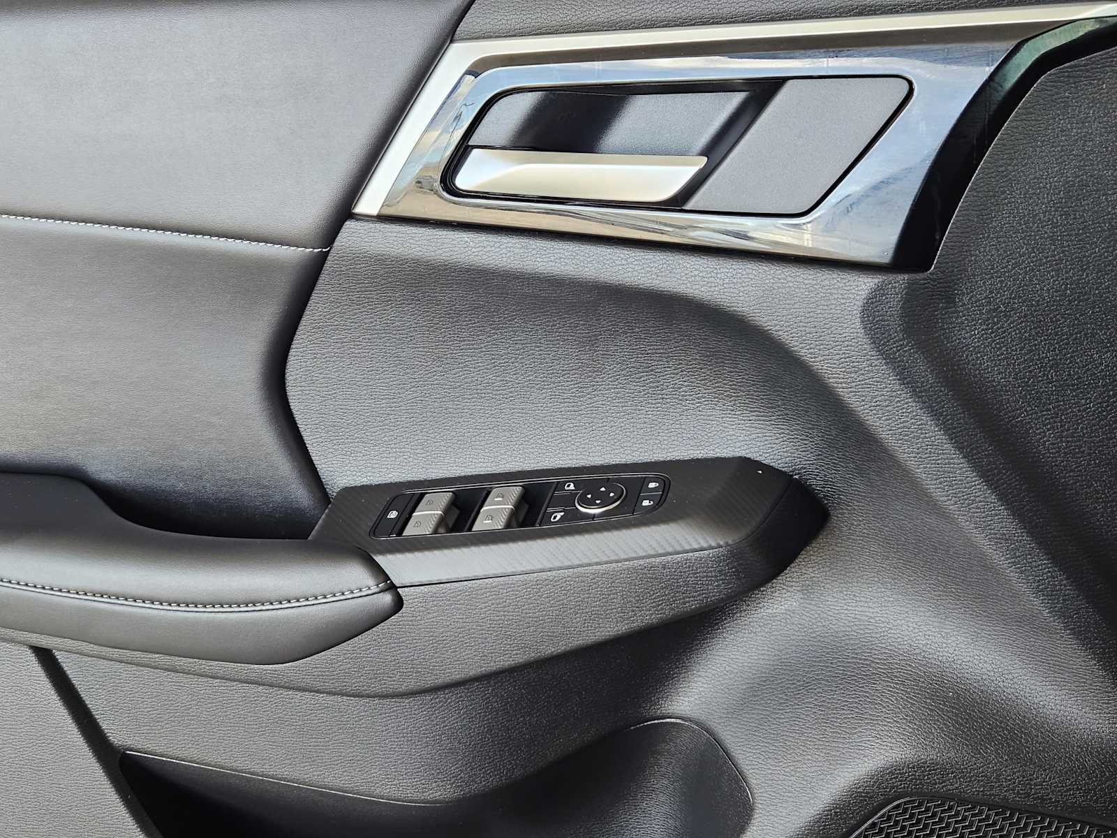 2022 Mitsubishi Outlander Black Edition photo 36