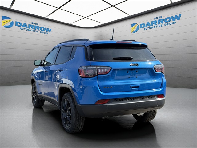 2025 Jeep Compass Latitude photo 3