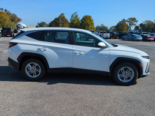 2026 Hyundai Tucson SE photo 2