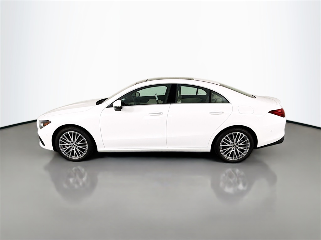 2025 Mercedes Benz CLA 250 4MATIC photo 2