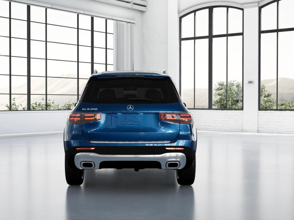 2026 Mercedes Benz GLB 250 photo 24