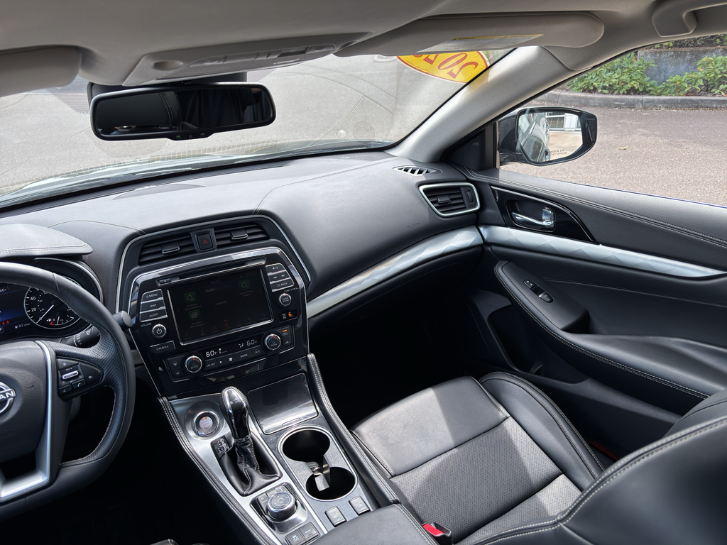 2023 Nissan Maxima SV photo 15