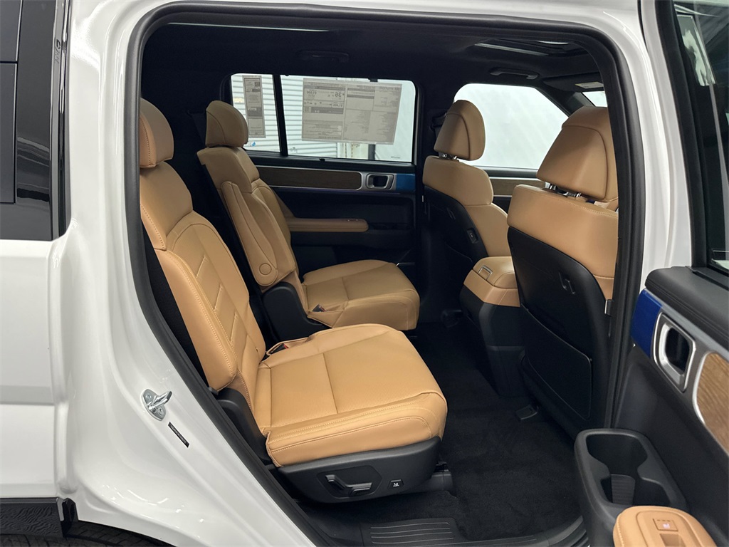 2026 Hyundai Santa Fe Calligraphy photo 14