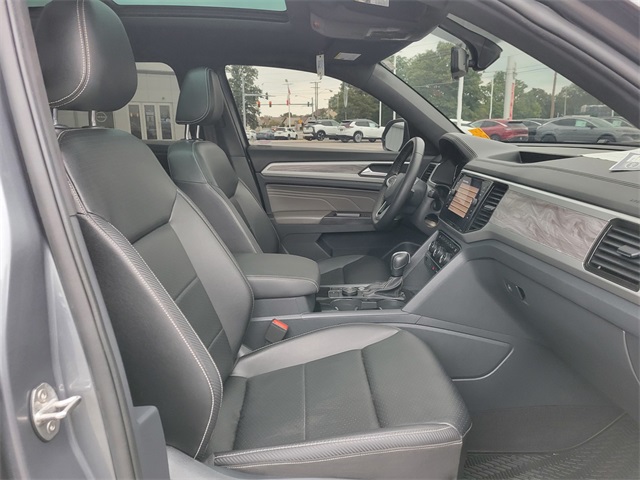 2022 Volkswagen Atlas Cross Sport V6 SE Technology photo 20