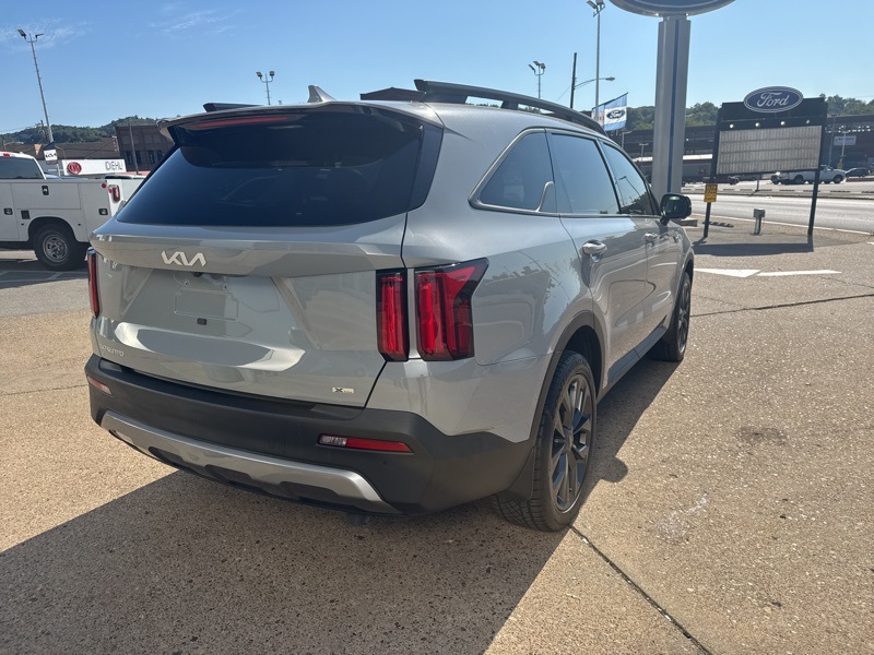 2023 Kia Sorento X-Line SX Prestige photo 5