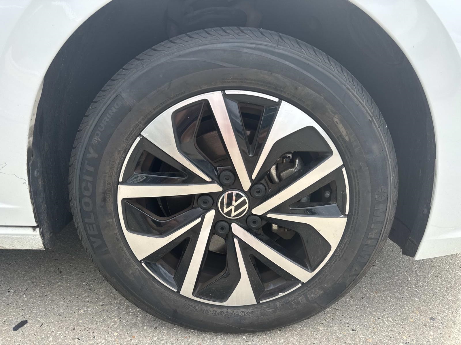 2024 Volkswagen Jetta 1.5T S photo 4