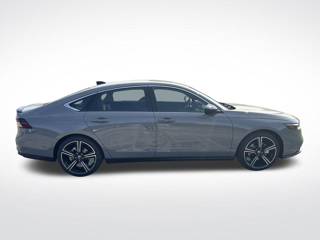 2025 Honda Accord Hybrid Sport photo 2
