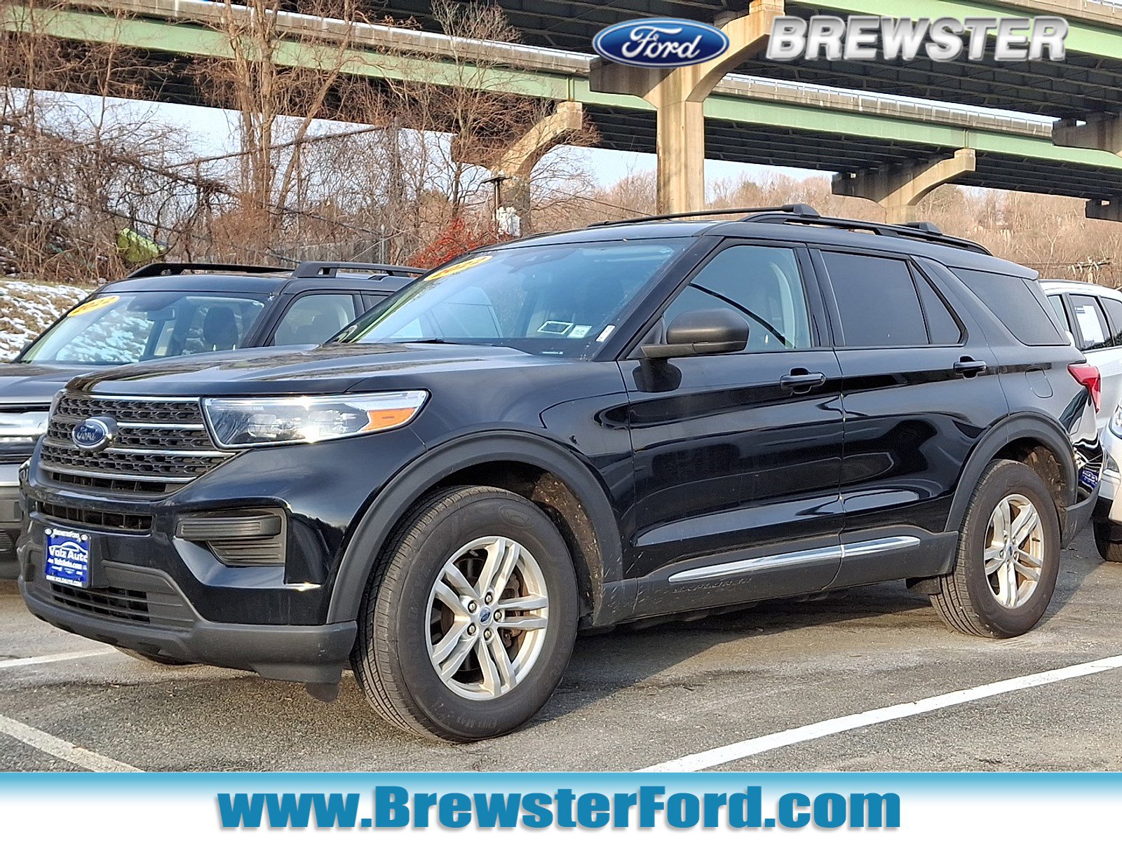 2022 Ford Explorer XLT's photo