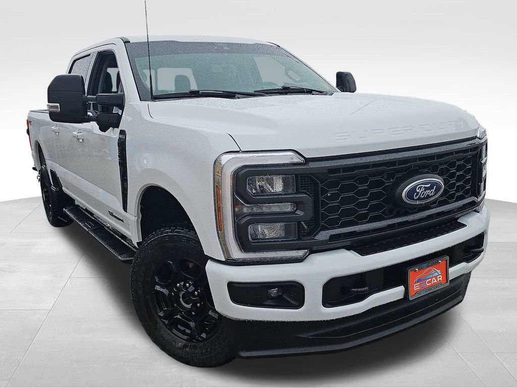 2024 Ford F-350 Super Duty XLT's photo
