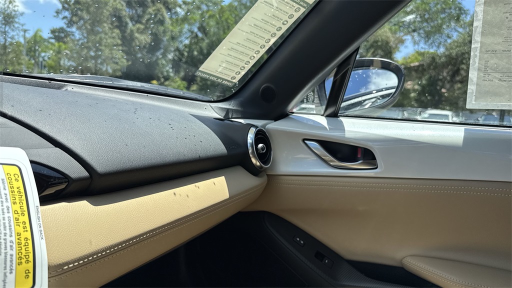 2025 Mazda MX-5 Miata Miata Grand Touring photo 13