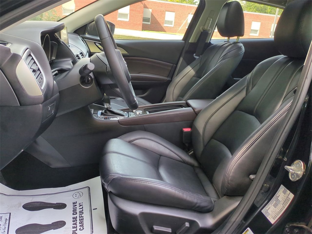 2018 Mazda Mazda3 Touring photo 22