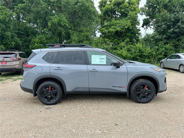2025 Nissan Rogue SV photo 12