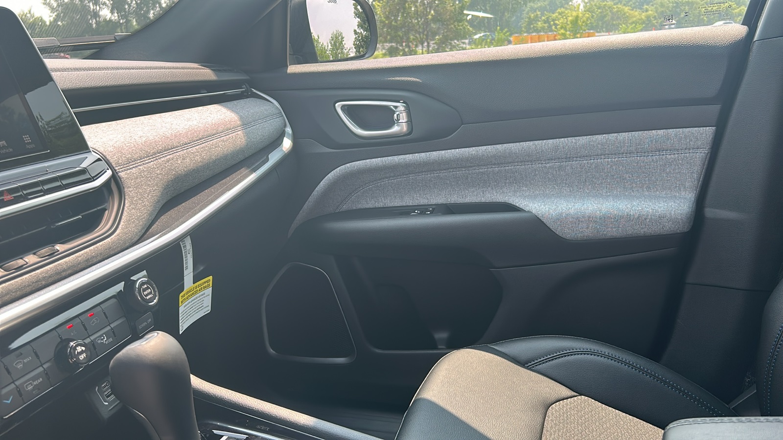 2025 Jeep Compass Latitude photo 27