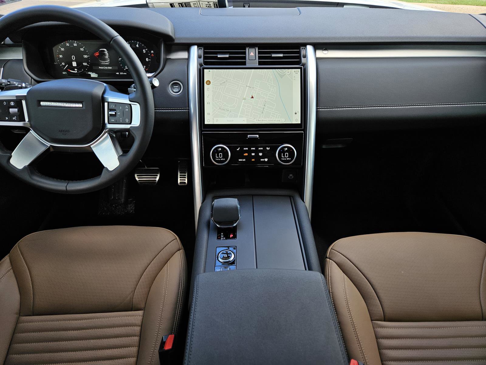 2025 Land Rover Discovery P360 Dynamic SE photo 37