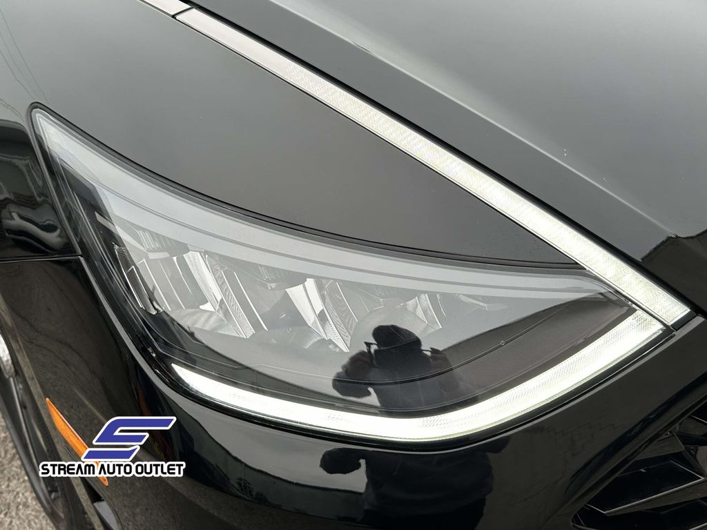 2022 Hyundai Sonata SEL Plus photo 8