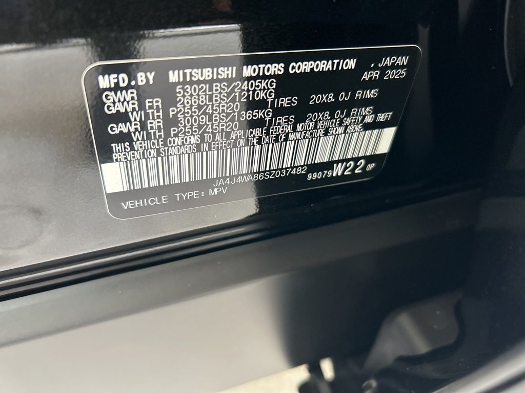 2025 Mitsubishi Outlander Black Edition photo 41