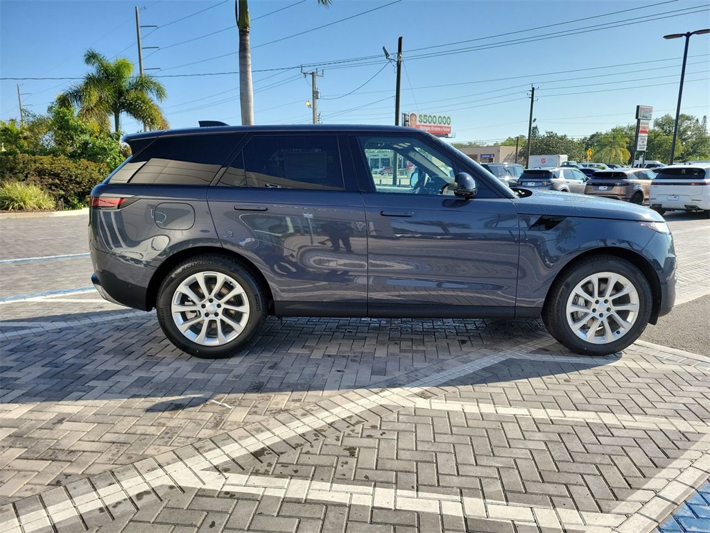 2025 Land Rover Range Rover Sport P360 S photo 5