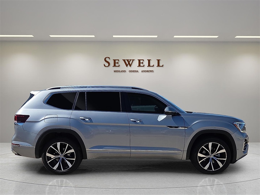 2024 Volkswagen Atlas SEL Premium R-Line photo 4