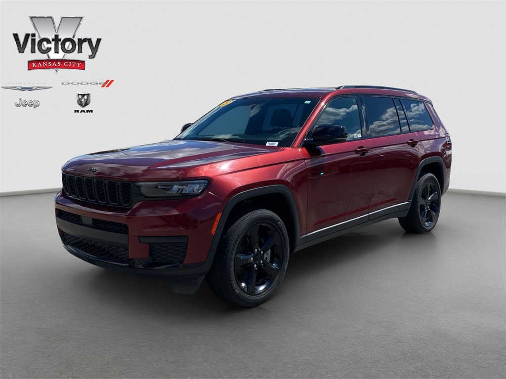 2023 Jeep Grand Cherokee Altitude photo 3