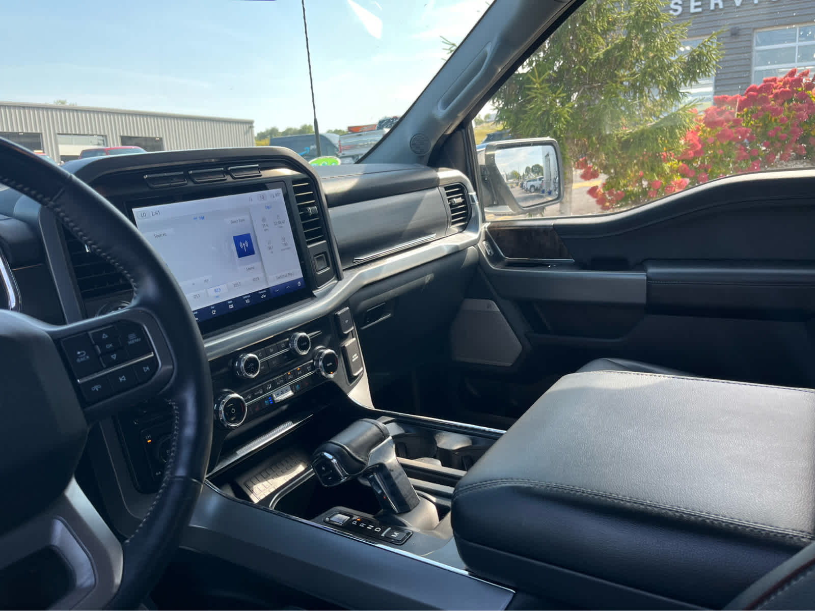 2022 Ford F-150 Lariat photo 5