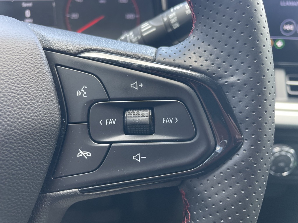 2025 Chevrolet Trax photo 10