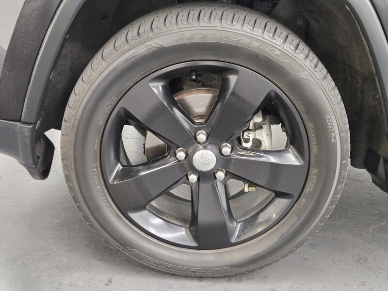 2014 Jeep Grand Cherokee Limited photo 3