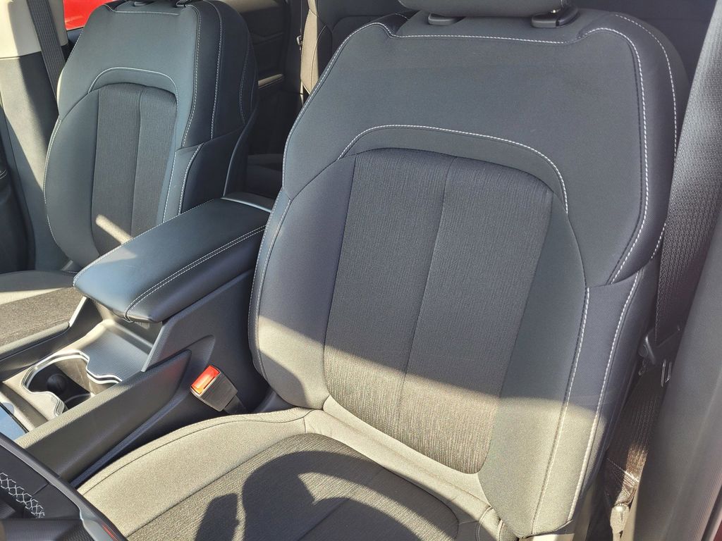 2024 Jeep Grand Cherokee Laredo photo 9