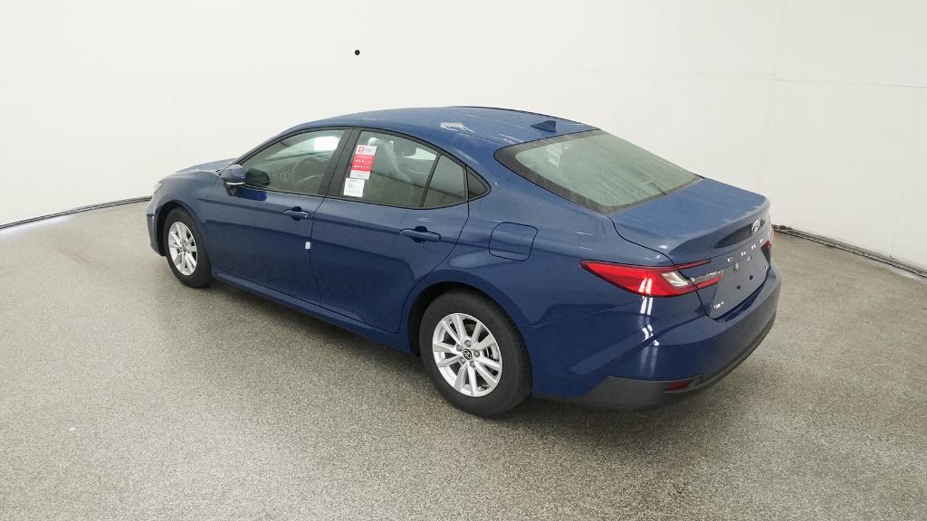 2026 Toyota Camry LE photo 13