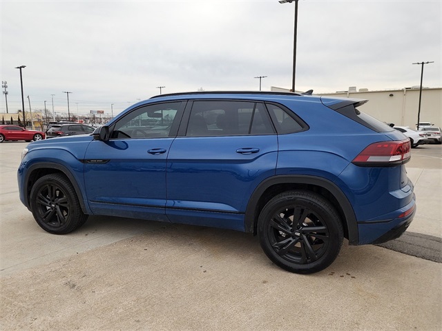 2025 Volkswagen Atlas Cross Sport SEL R-Line photo 4
