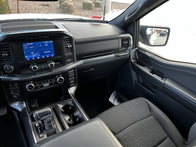 2023 Ford F-150 XLT photo 11