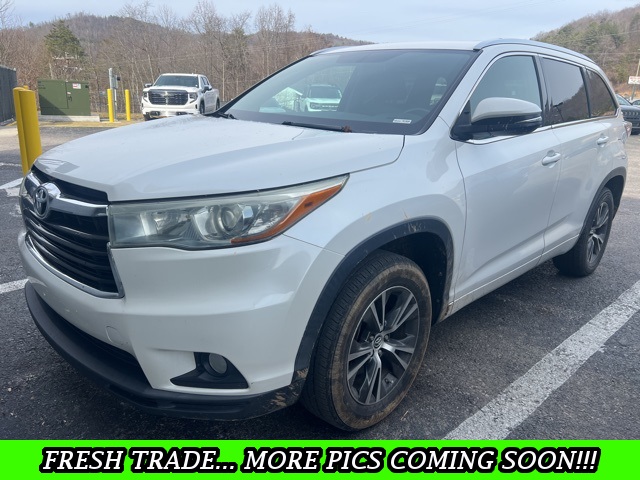 2016 Toyota Highlander XLE's photo