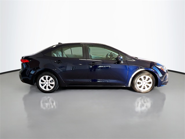 2024 Toyota Corolla LE photo 32