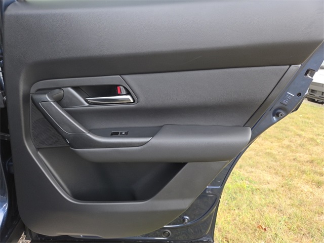 2025 Mazda CX-50 Premium Plus photo 7