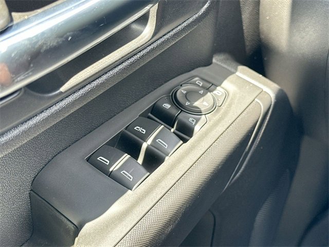 2025 Chevrolet Silverado 2500HD Custom photo 16