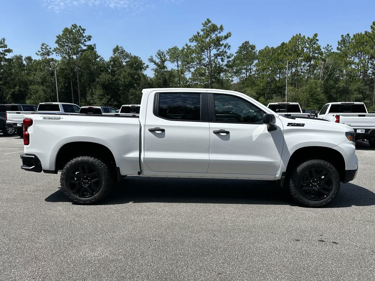 2026 Chevrolet Silverado 1500 Custom Trail Boss photo 3