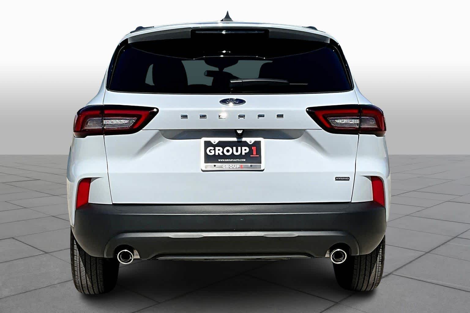 2025 Ford Escape ST-Line photo 4