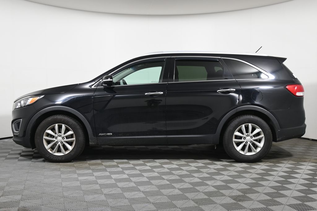 Used 2017 Kia Sorento LX with VIN 5XYPGDA58HG209827 for sale in Warwick, RI