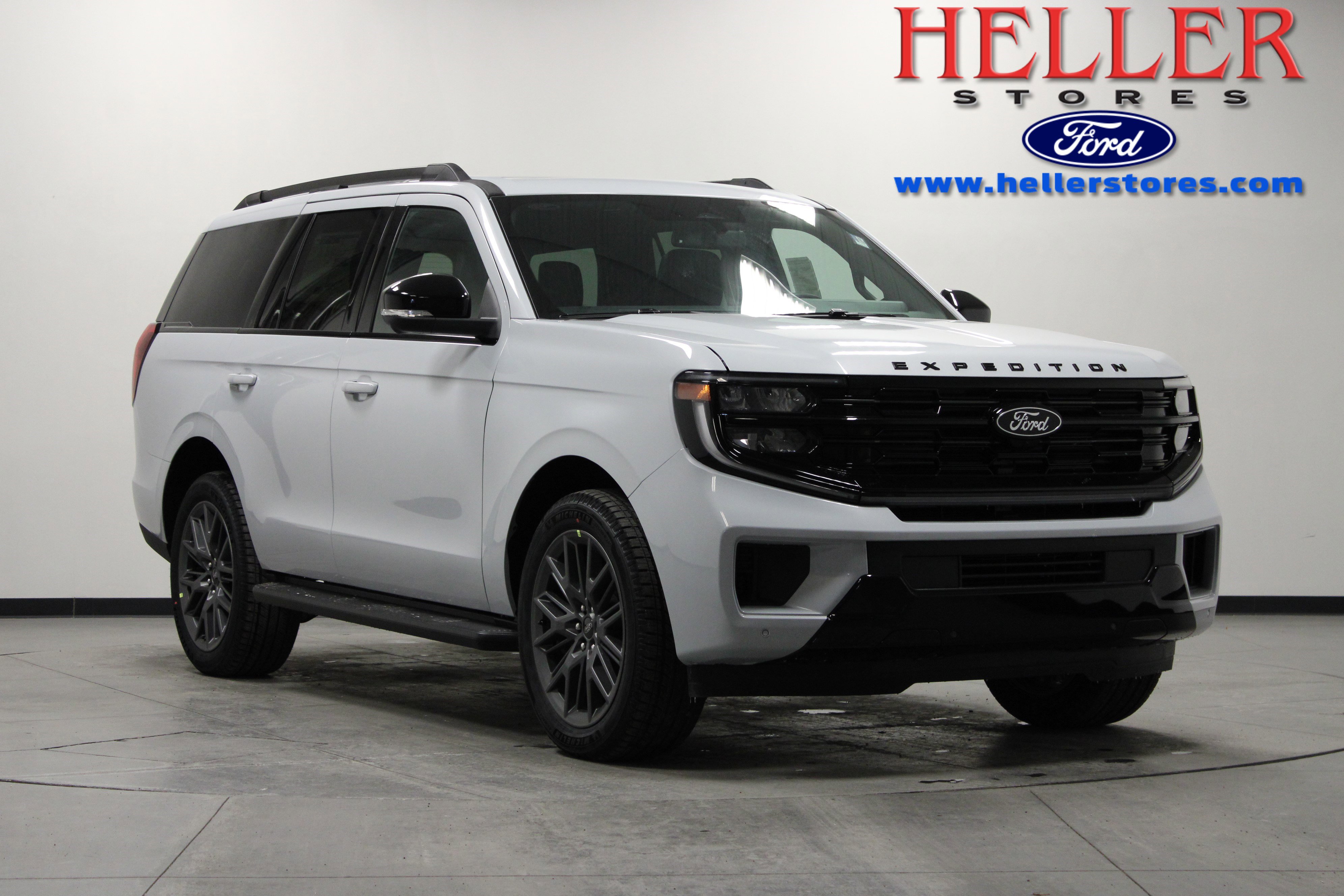2026 Ford Expedition Platinum's photo