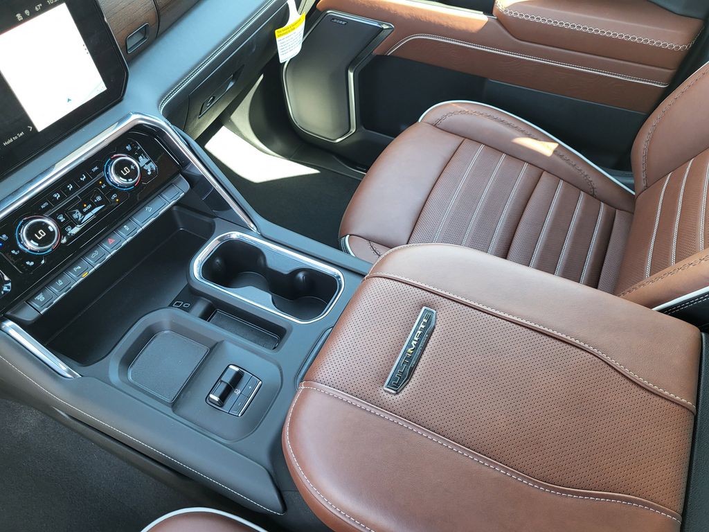 2025 Gmc Sierra 3500 HD Denali Ultimate photo 9