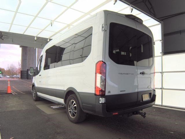 2022 Ford Transit Passenger XLT photo 2