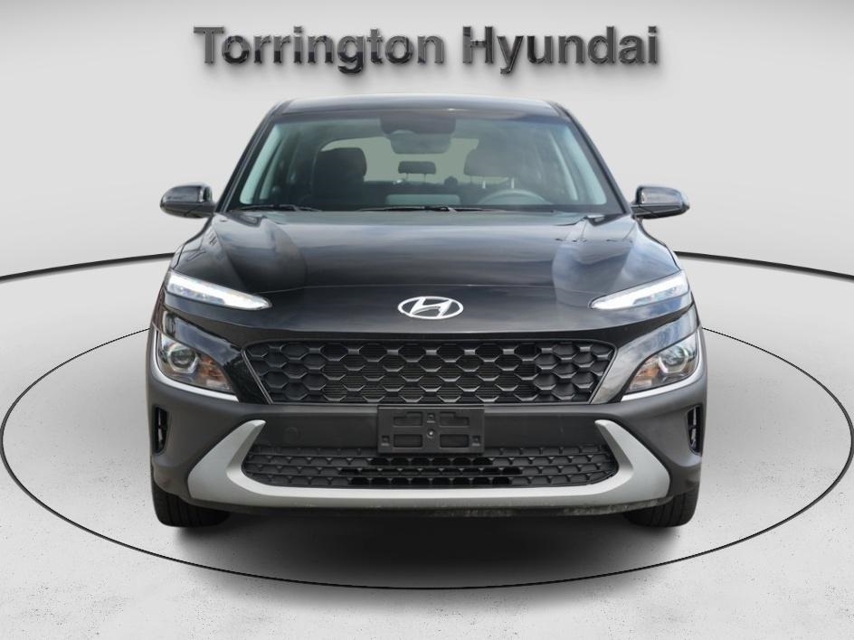 2023 Hyundai Kona SE photo 2