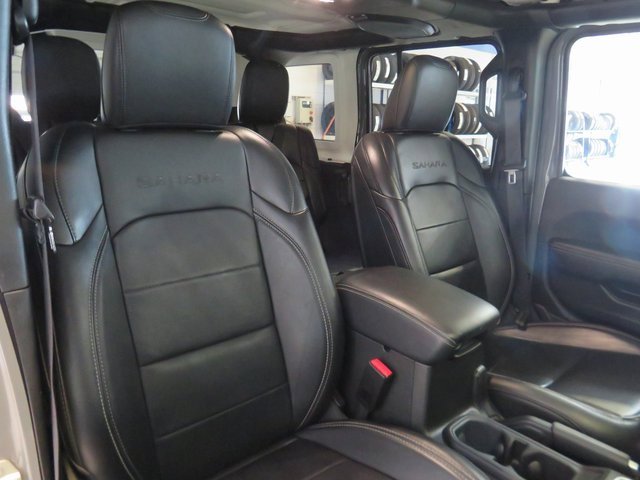 2023 Jeep Wrangler Sahara 4xe photo 4