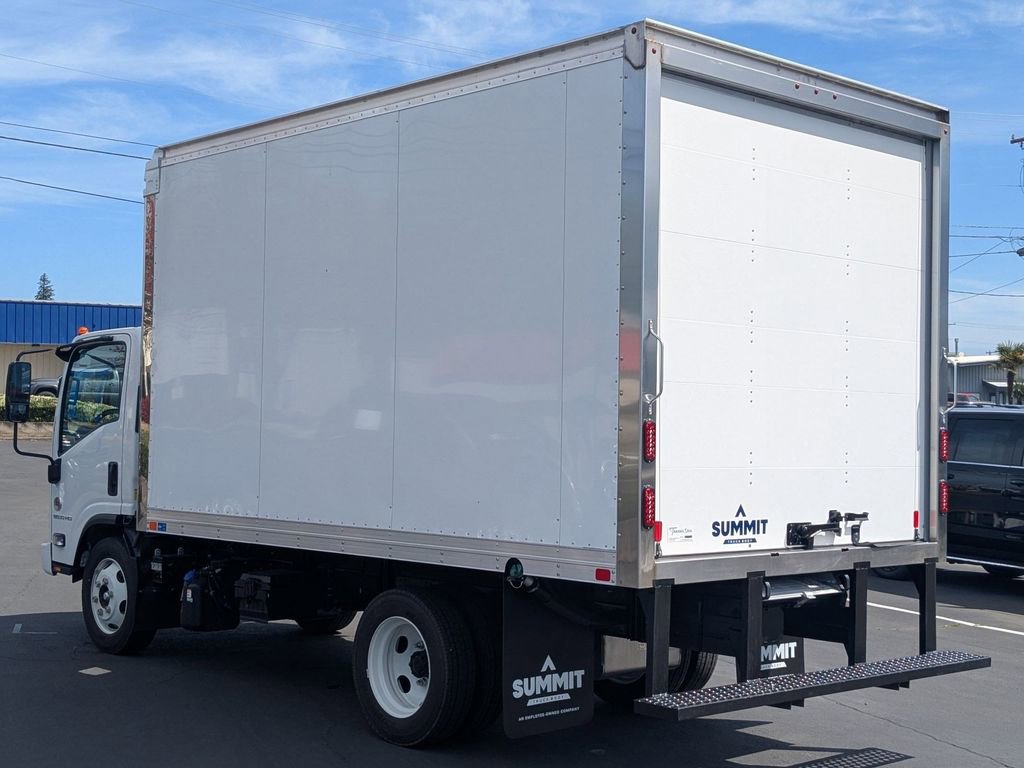 2024 Chevrolet Silverado 5500HD photo 4