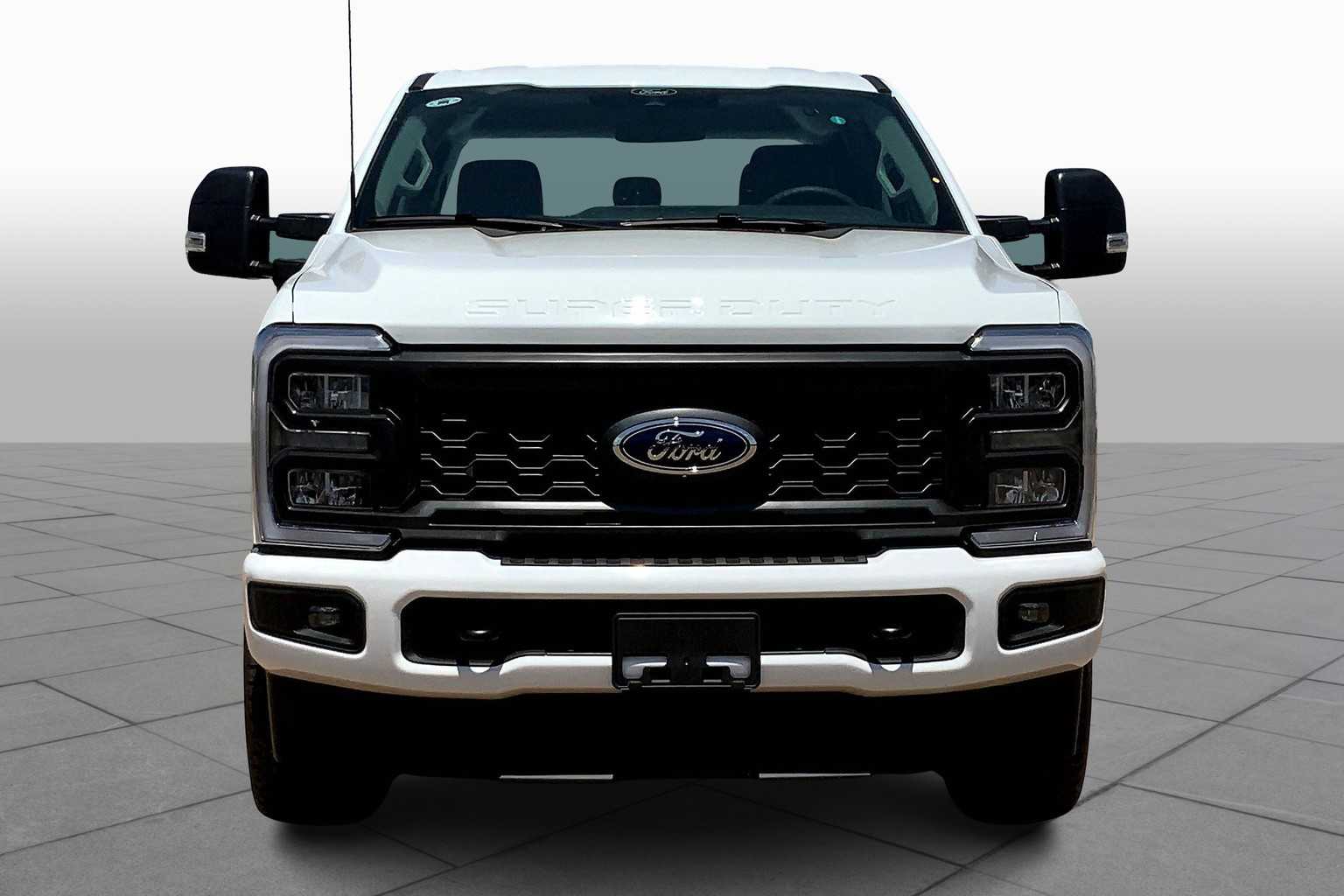 2025 Ford F-250 XL photo 3