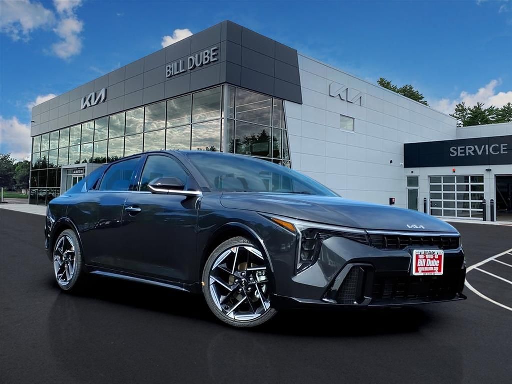 2025 Kia K4 GT-Line's photo